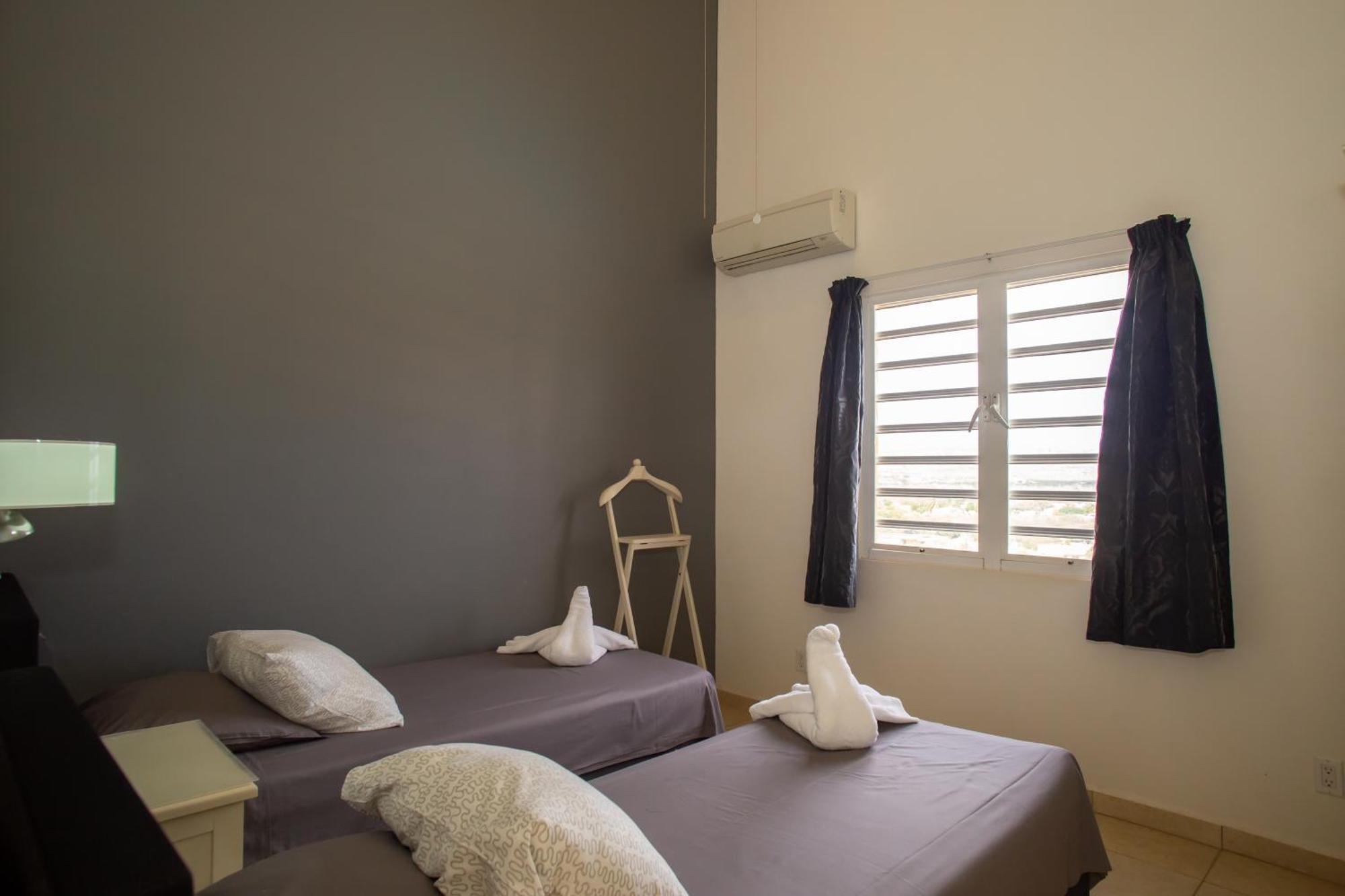 Hillside Resort Bonaire 크랄렌데이크 외부 사진